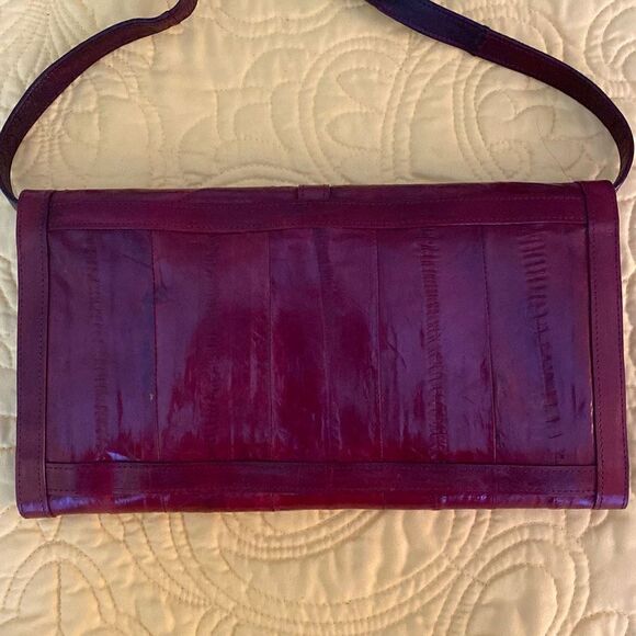Eel Skin Shoulder Bag and Wallet, Burgundy. - Picture 7 of 15